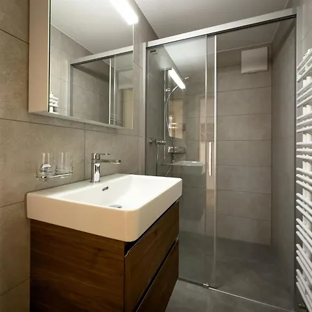 Lohner - Eg By Interhome Адельбоден